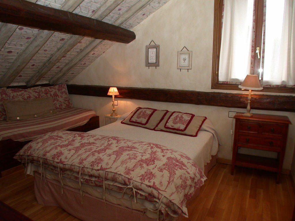 Hotel Casa Frauca Sarvise Room photo